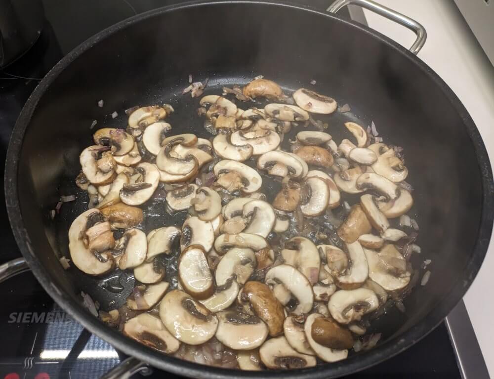 Creamy Mushroom Pasta