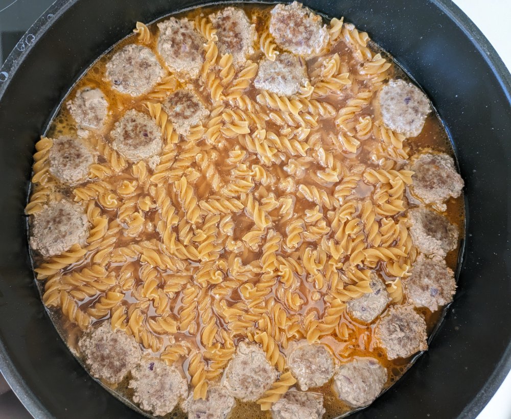 Pasta with Meatballs